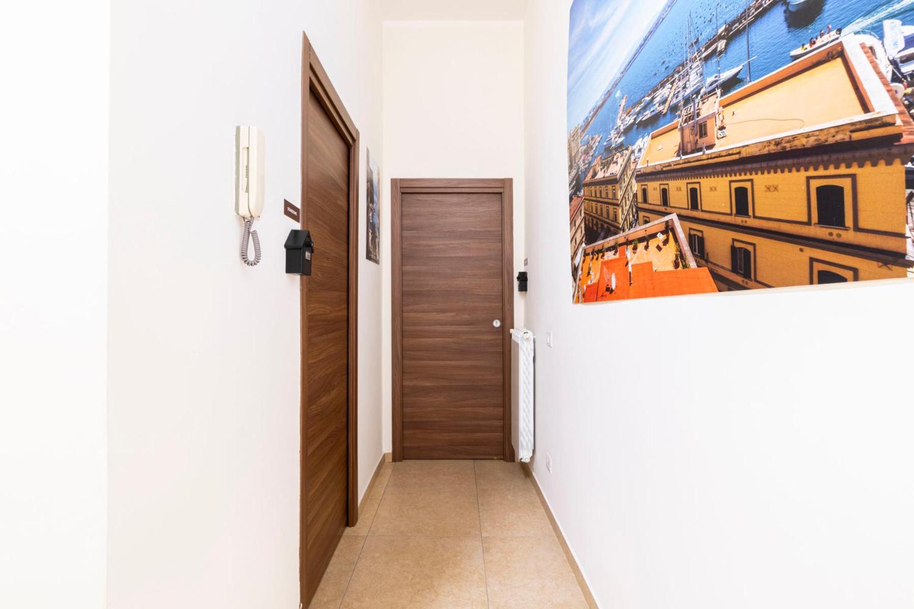 Corso 138 - Sleep & Fly - By Domusextra Bed & Breakfast Napoli Eksteriør bilde