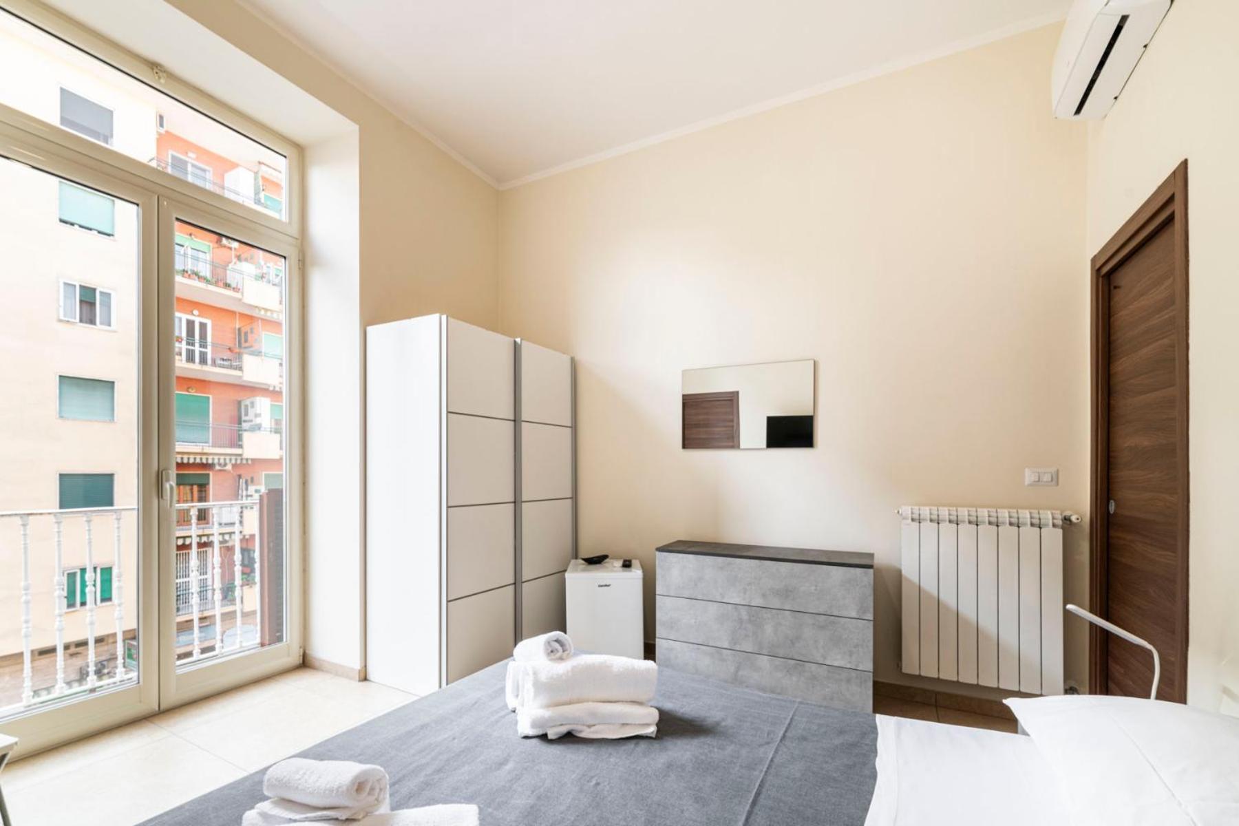 Corso 138 - Sleep & Fly - By Domusextra Bed & Breakfast Napoli Eksteriør bilde